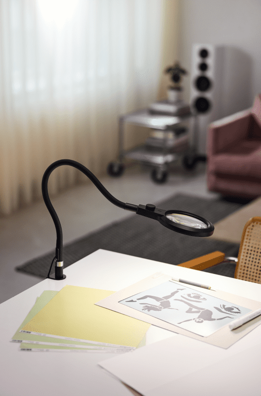 Halo Design Magni Superflex LED Bordlup på stuebord